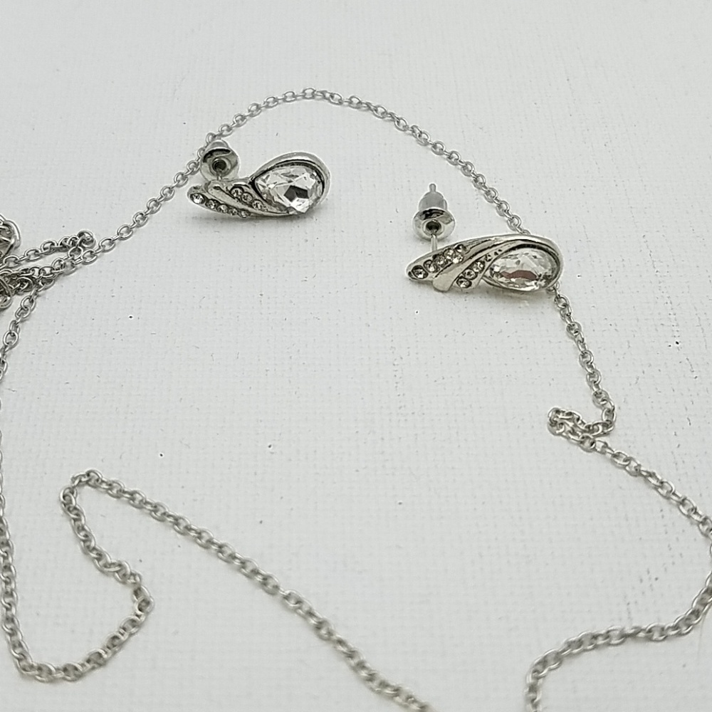 Silver Tone Rhinestone Clear Stone Necklace & Earrings Set - Picture 3 of 3